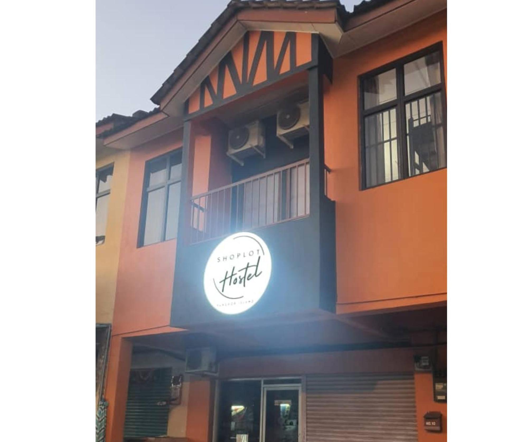 Kampong Pasir Bogak Shoplot Hostel Pangkor מראה חיצוני תמונה