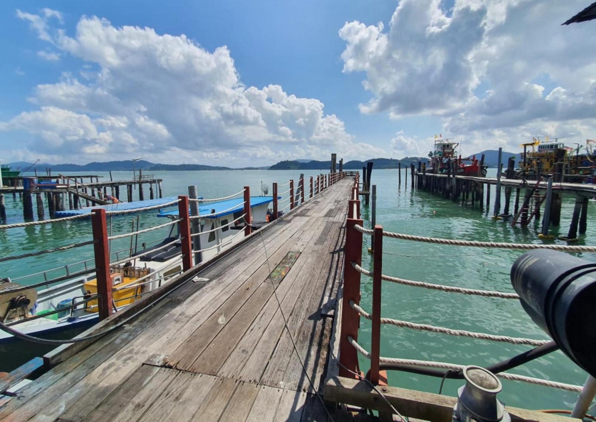Kampong Pasir Bogak Shoplot Hostel Pangkor מראה חיצוני תמונה