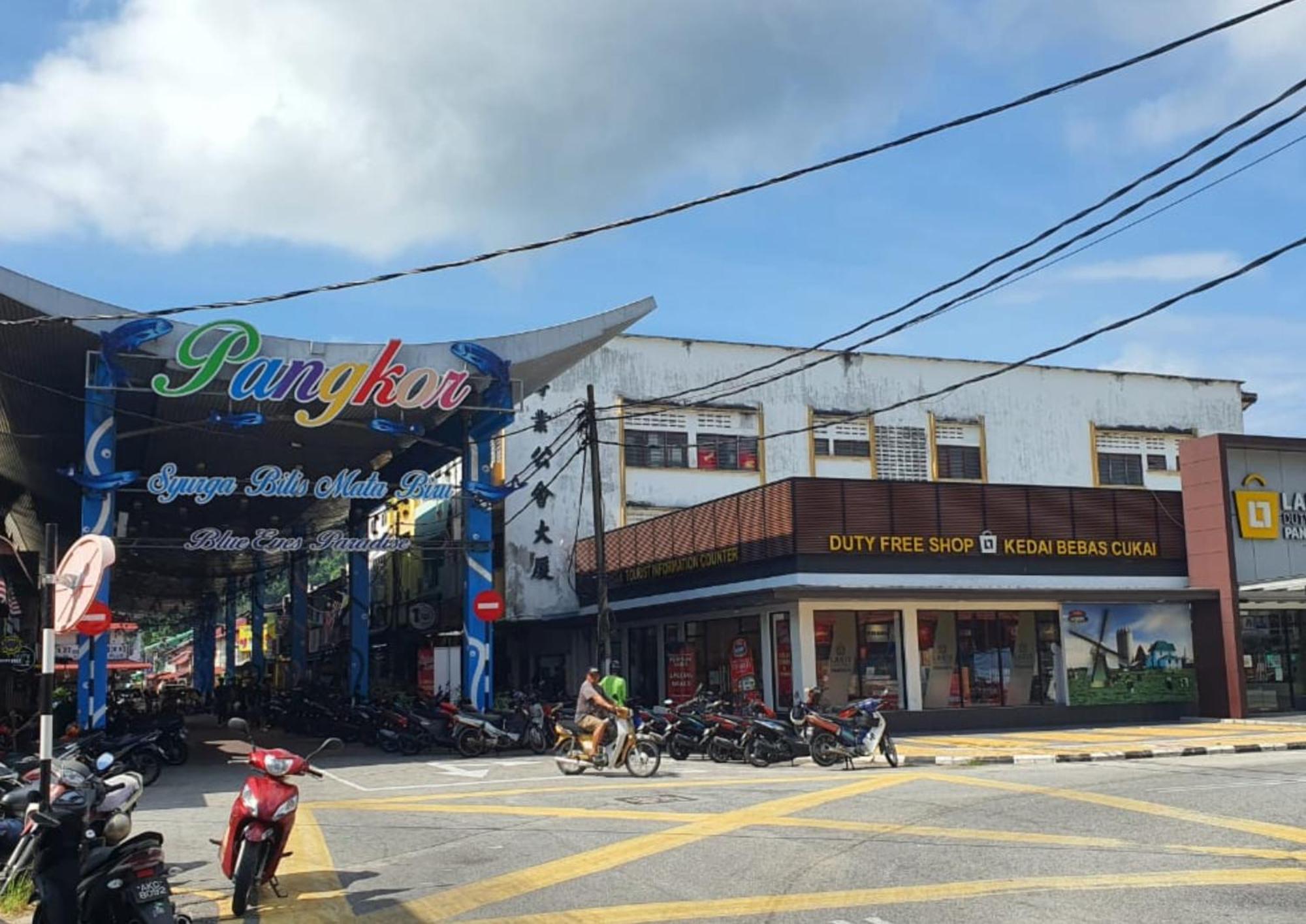 Kampong Pasir Bogak Shoplot Hostel Pangkor מראה חיצוני תמונה